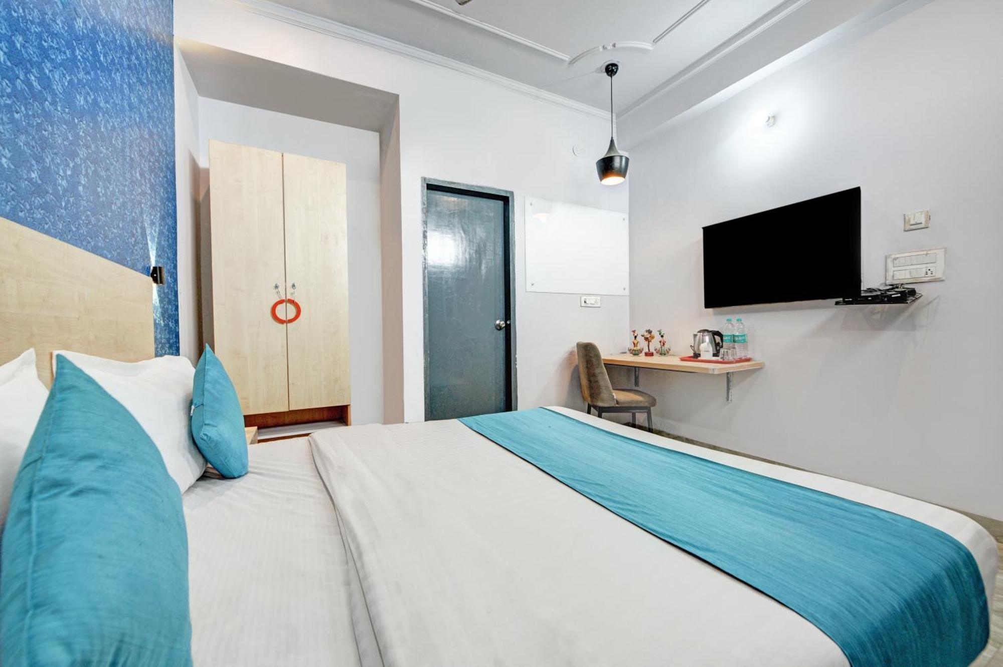 Royal Spark Inn1 - Medicity Gurugram, Near Medanta Hospital Gurgáon Pokoj fotografie