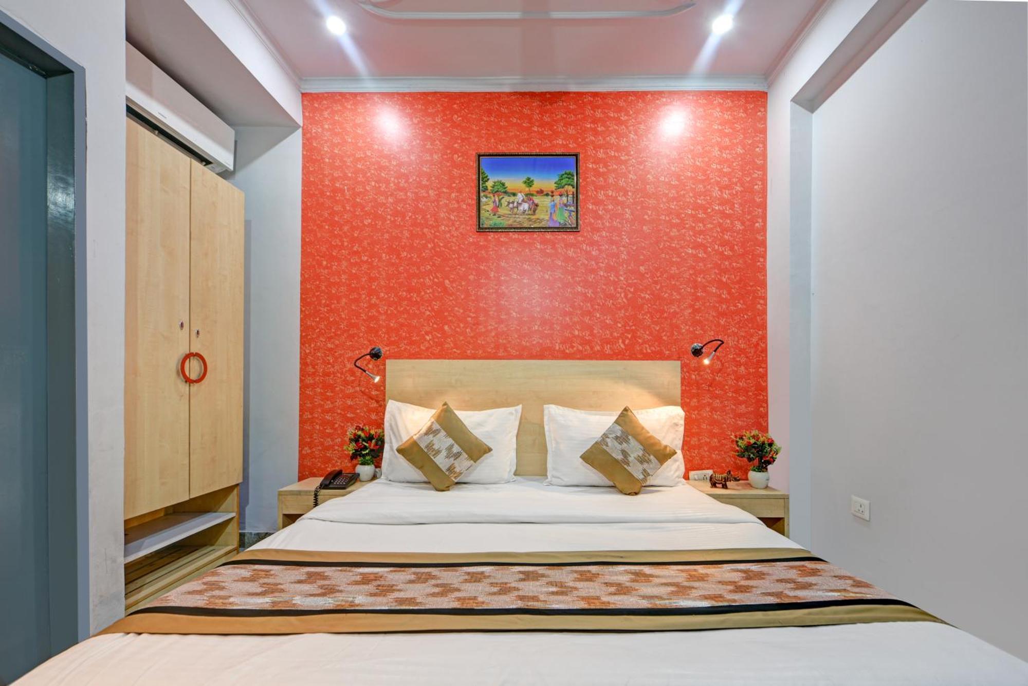 Royal Spark Inn1 - Medicity Gurugram, Near Medanta Hospital Gurgáon Exteriér fotografie