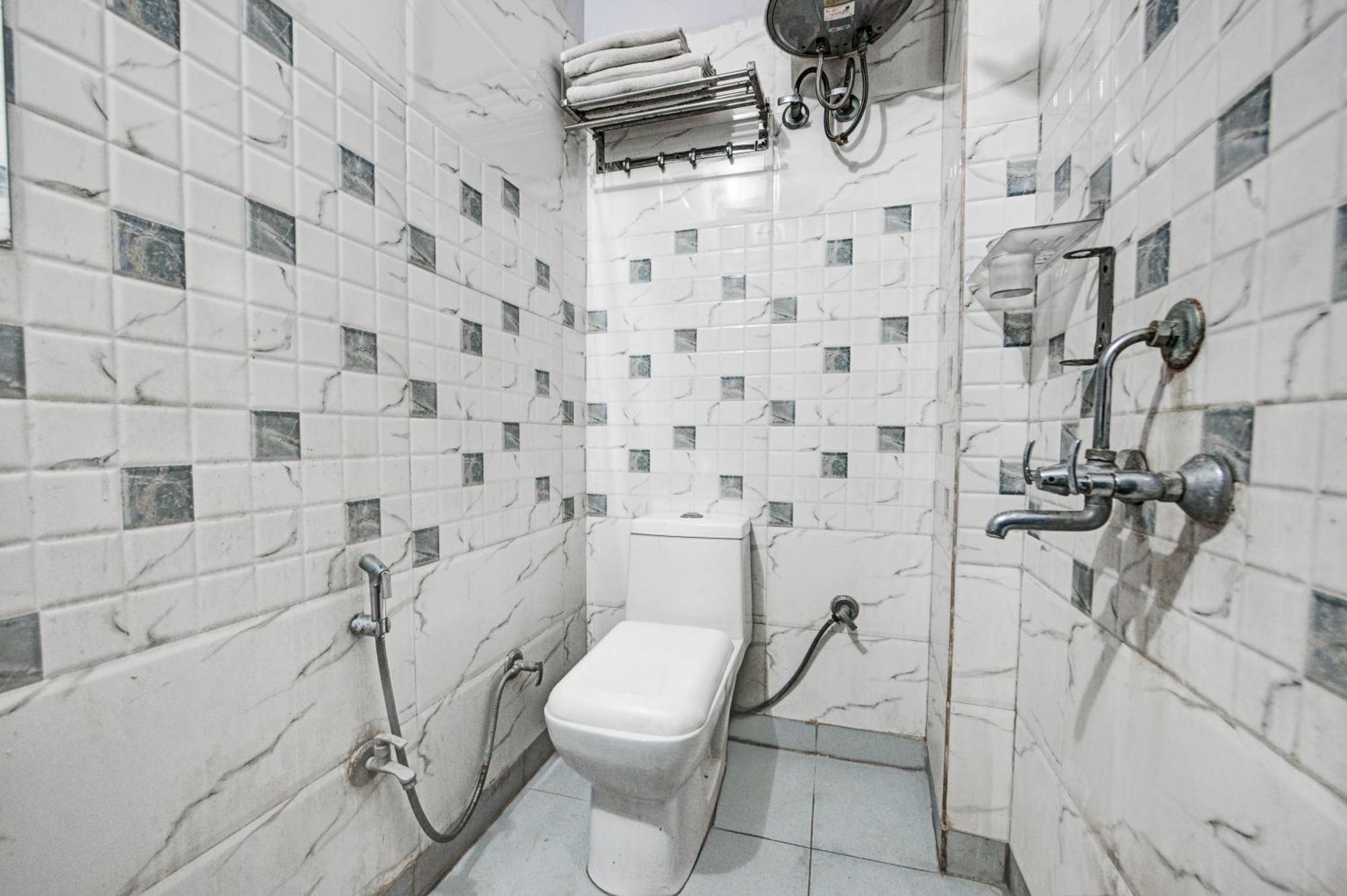 Royal Spark Inn1 - Medicity Gurugram, Near Medanta Hospital Gurgáon Exteriér fotografie