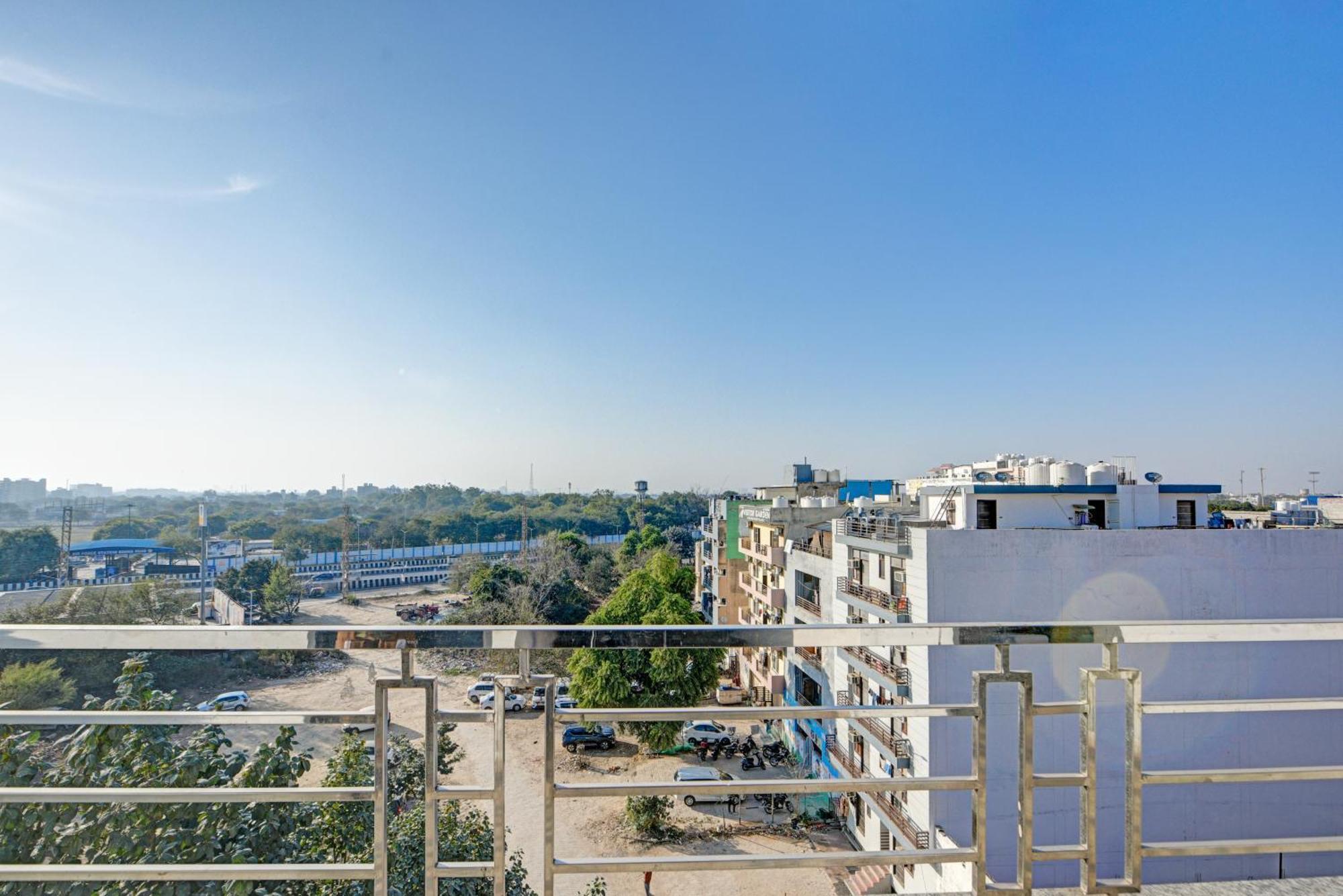 Royal Spark Inn1 - Medicity Gurugram, Near Medanta Hospital Gurgáon Exteriér fotografie