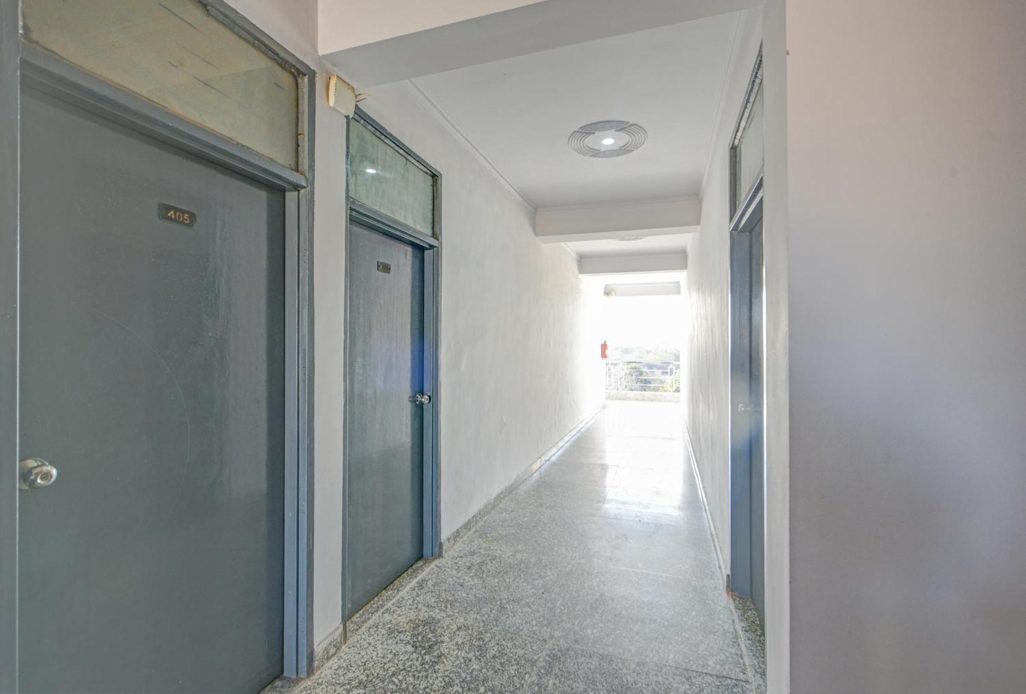 Royal Spark Inn1 - Medicity Gurugram, Near Medanta Hospital Gurgáon Exteriér fotografie